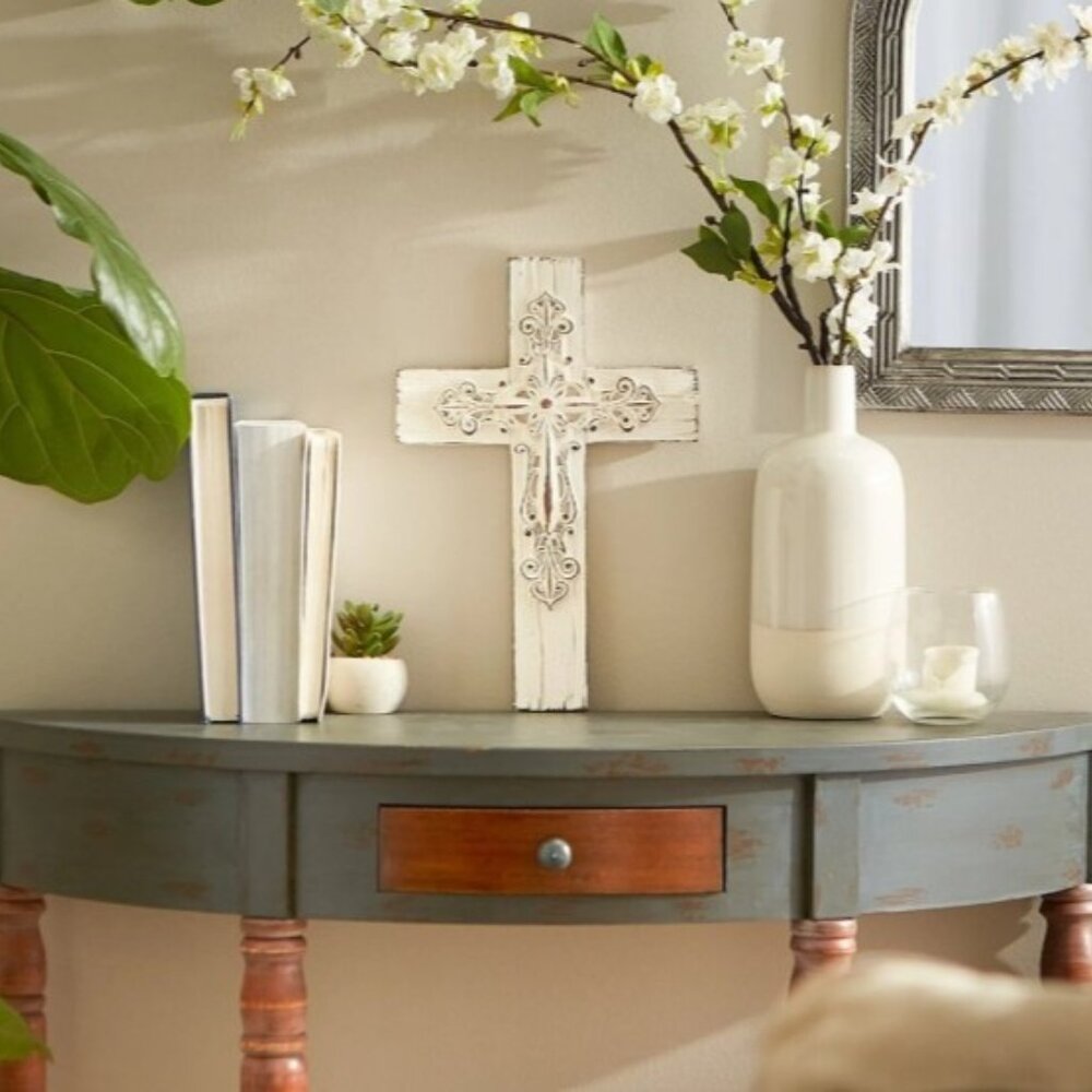 Ornate Whitewashed Cross - Picture 4 of 4